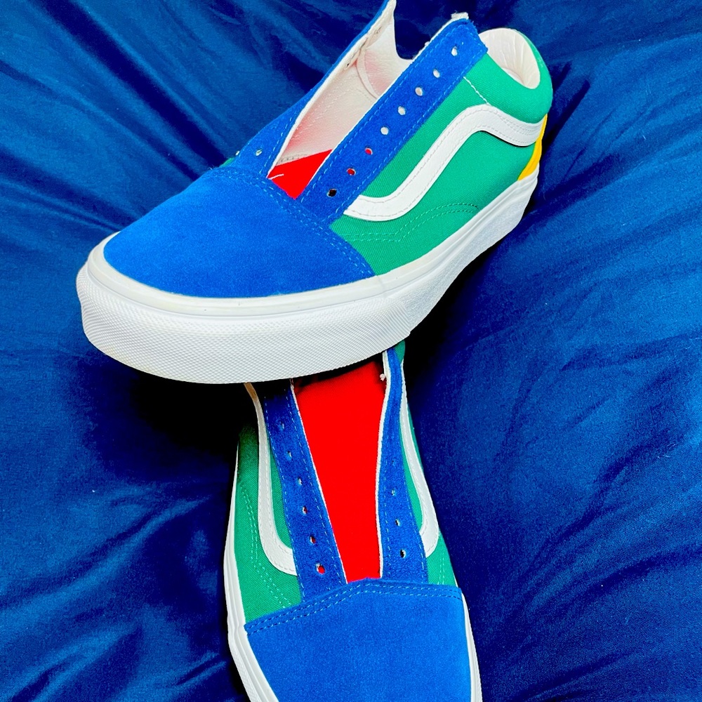 Like New Multicolored Vans Mens 9 (No shoestrings)